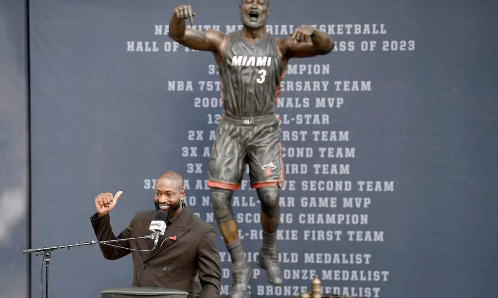 wade statua miami