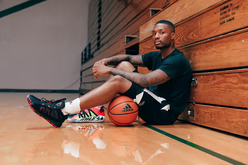 Damian Lillard Adidas contratto a vita nba